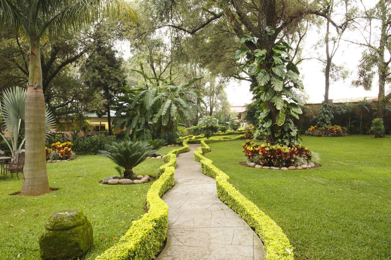 Quinta Sauz Hotel Tacámbaro de Codallos Екстериор снимка