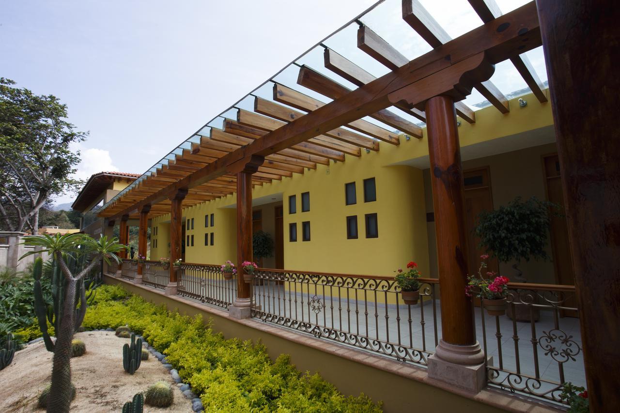 Quinta Sauz Hotel Tacámbaro de Codallos Екстериор снимка